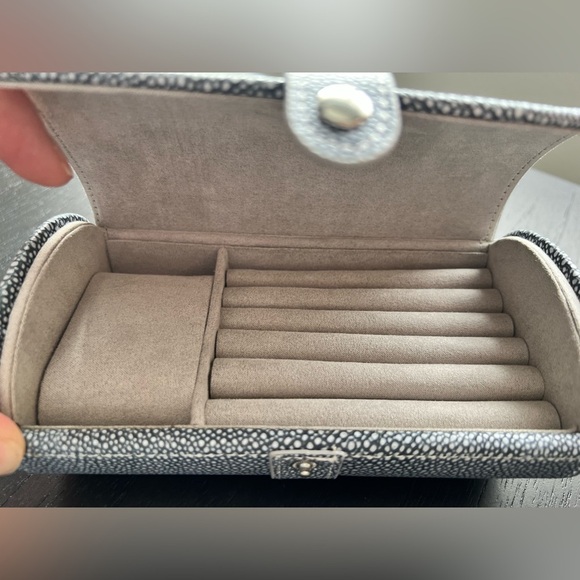 NWT Brouk and Co Aiden Travel Watch Organizer - Grey | OS - Picture 3 of 5